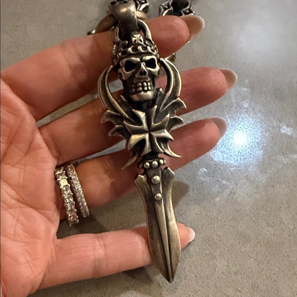 RARE💀custom piece Travis Walker Double Cross Silver Skull Dagger necklace - Picture 7 of 9